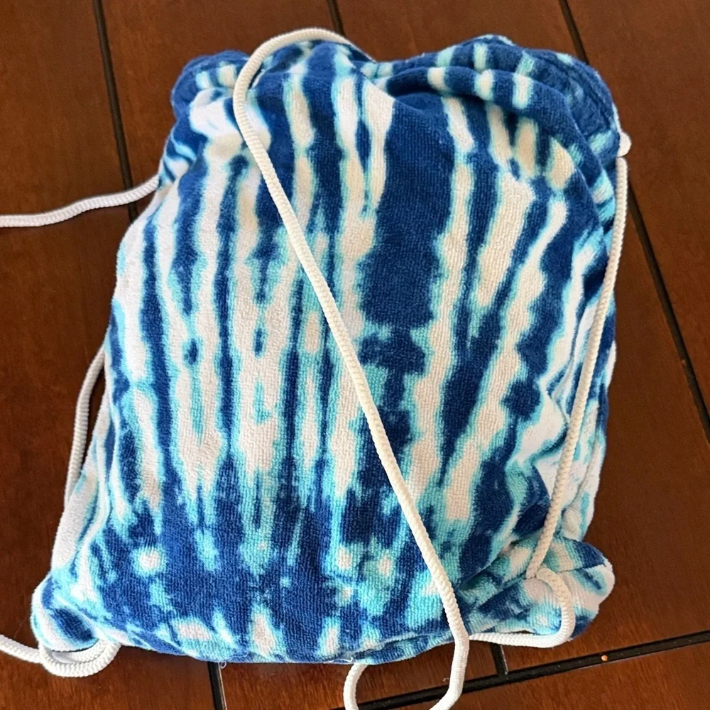 Sun & Sky Beach Towel & Attached Backpacks